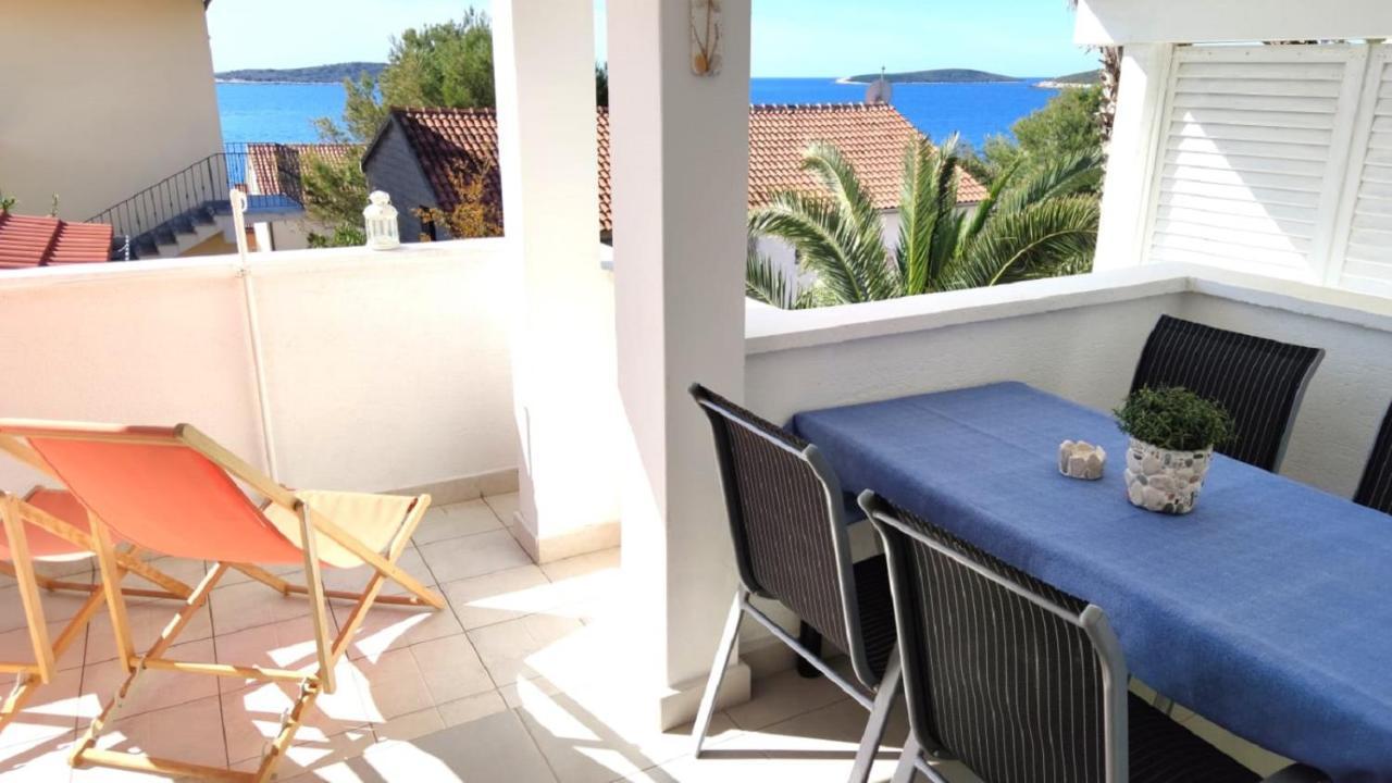 Apartments Rak Vis Bagian luar foto
