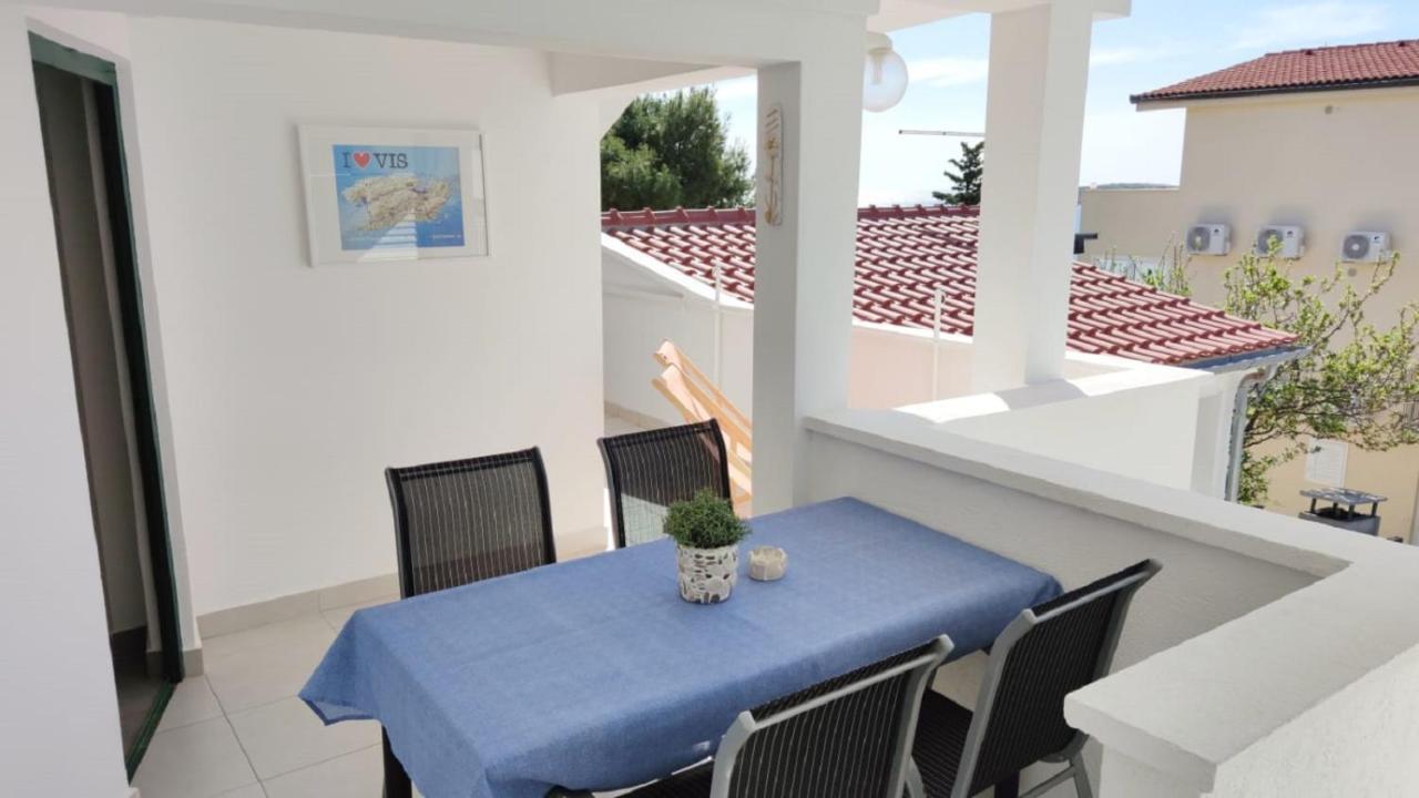 Apartments Rak Vis Bagian luar foto